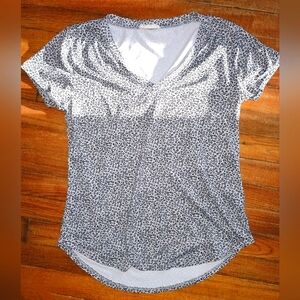 Altar'd State Hi-Lo Fitted T-shirt